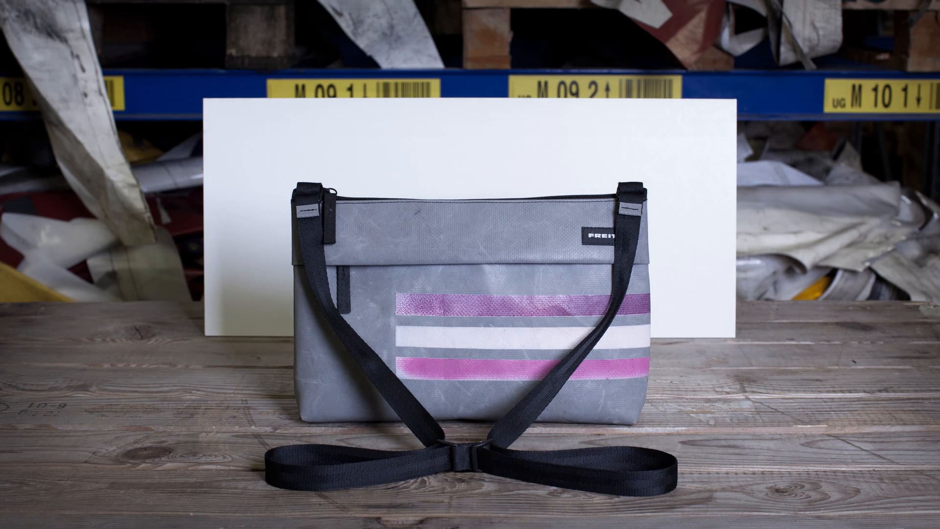 FREITAG F553 LOU | yoshi-sushi.ca