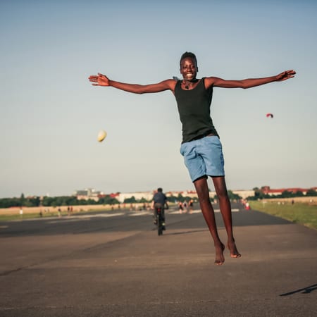 freitag_happiness_jump_berlin.jpg