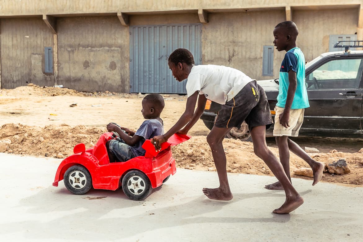 beyond-africa-surf-movie_beyond_mauritania_nouadhibou_035_c_lupi_spuma.jpg