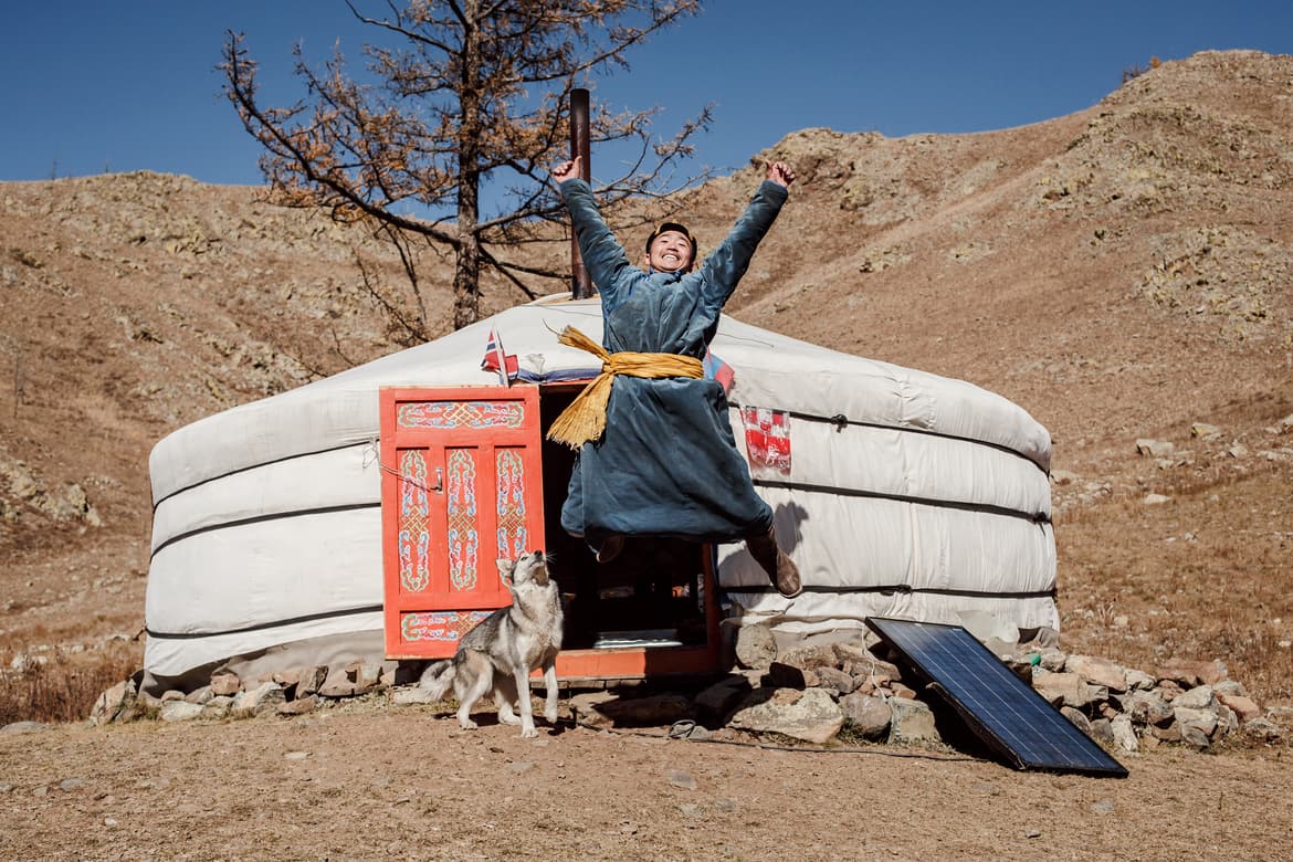 freitag_happiness_jump_mongolia.jpg